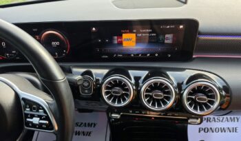 Mercedes A180 1,3 benzyna automat bardzo niski przebieg 13 tyś km ! full