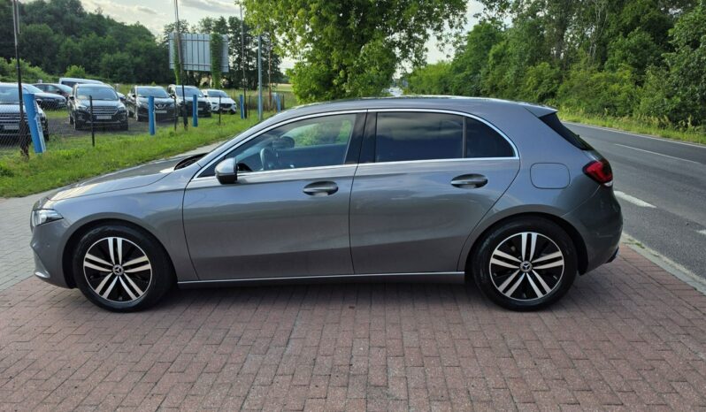 Mercedes A180 1,3 benzyna automat bardzo niski przebieg 13 tyś km ! full