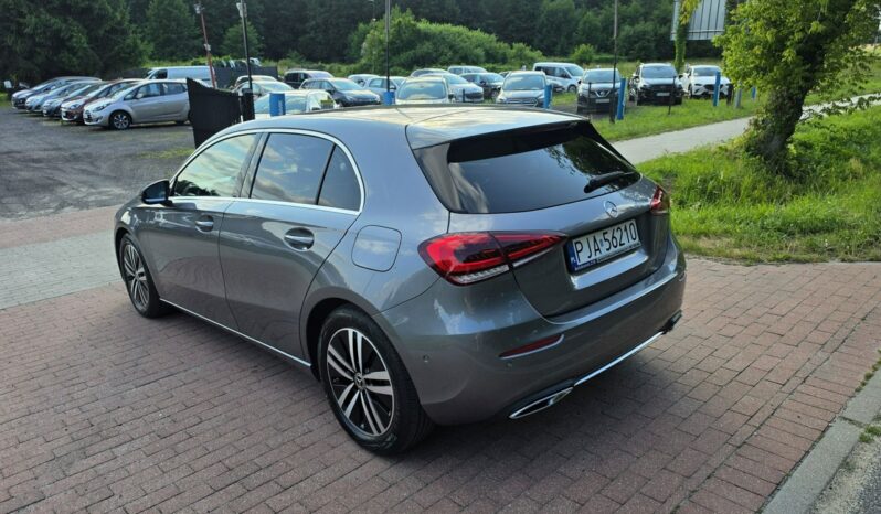 Mercedes A180 1,3 benzyna automat bardzo niski przebieg 13 tyś km ! full
