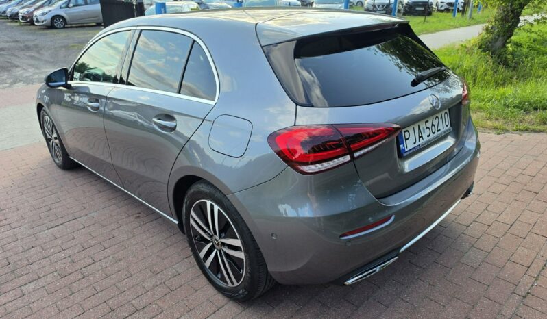 Mercedes A180 1,3 benzyna automat bardzo niski przebieg 13 tyś km ! full