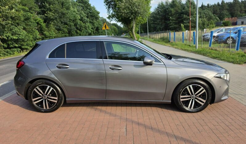 Mercedes A180 1,3 benzyna automat bardzo niski przebieg 13 tyś km ! full