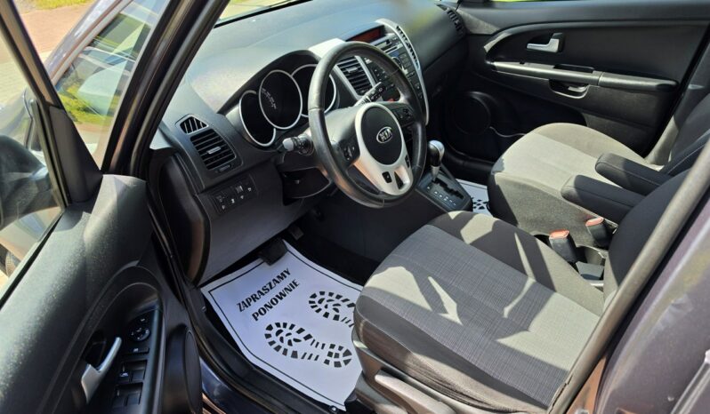 Kia Venga 1,6 benzyna z automatyczną skrzynią biegów 57 tyś km !!! full