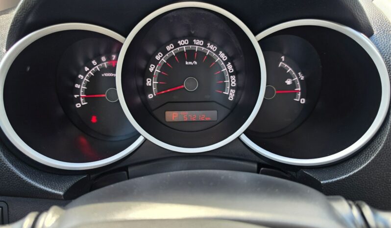 Kia Venga 1,6 benzyna z automatyczną skrzynią biegów 57 tyś km !!! full