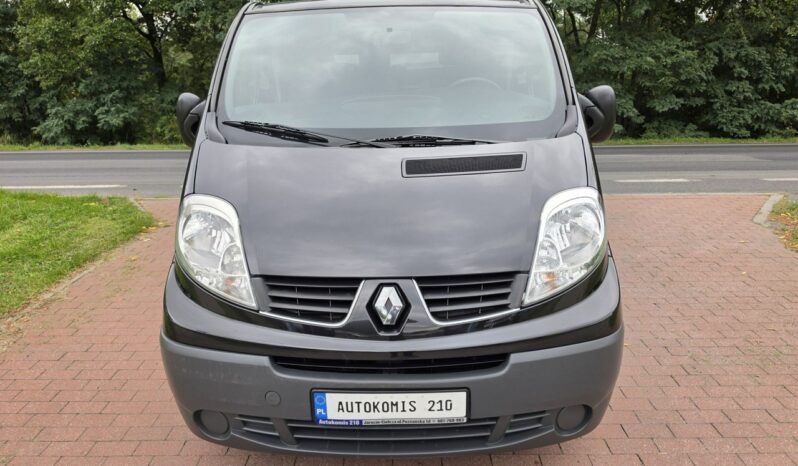 Renault Trafic II lift 2,0 dci 115KM długi w bardzo ładnym stanie  !!! full
