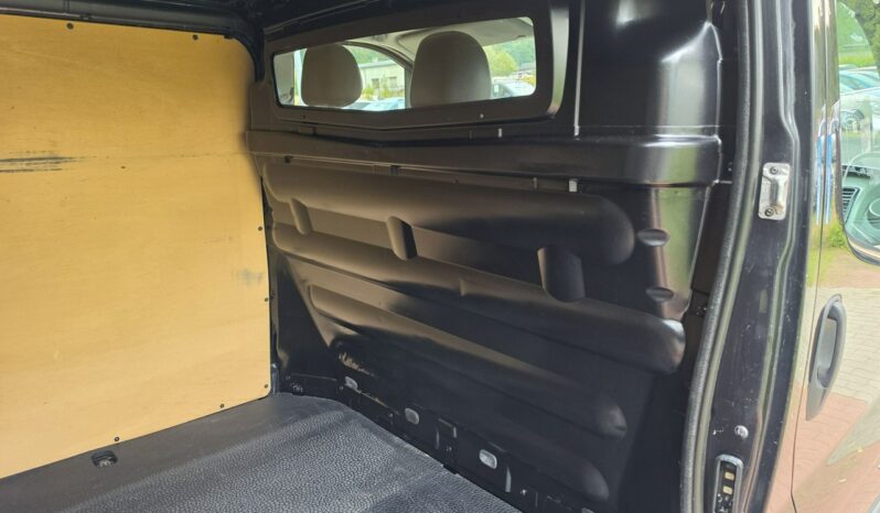 Renault Trafic II lift 2,0 dci 115KM długi w bardzo ładnym stanie  !!! full