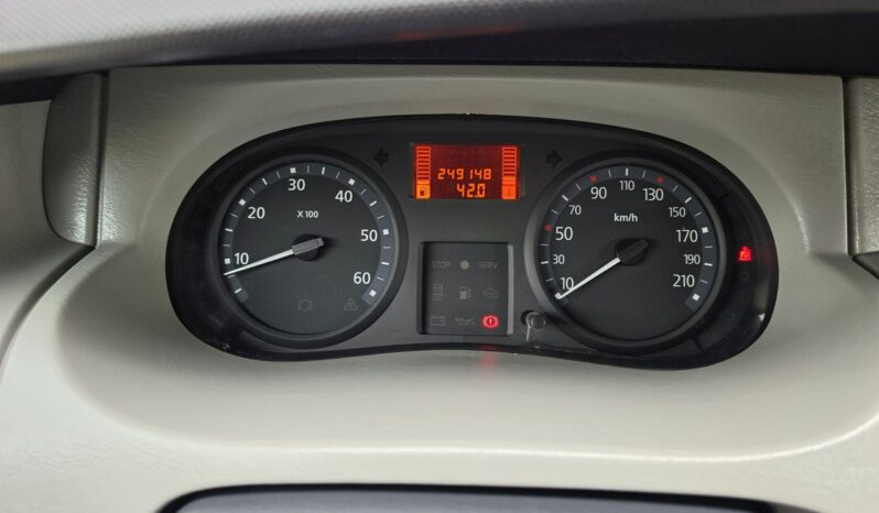 Renault Trafic II lift 2,0 dci 115KM długi w bardzo ładnym stanie  !!! full